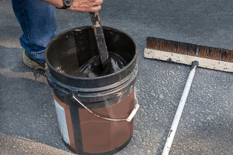 Asphalt Sealing in Sarasota, FL